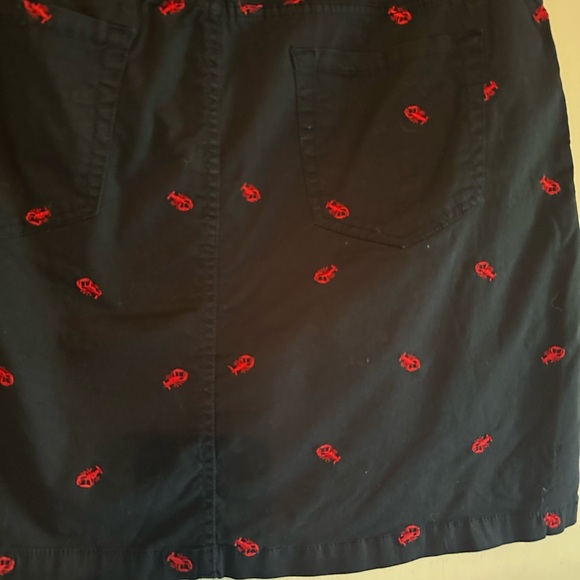 Trending Croft & Barrow Dark Blue Embroidered Lobster Skort, Size 16 (219) - Picture 3 of 7